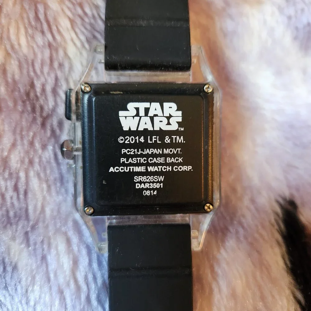 Star Wars Unisex Analog Watch featuring 